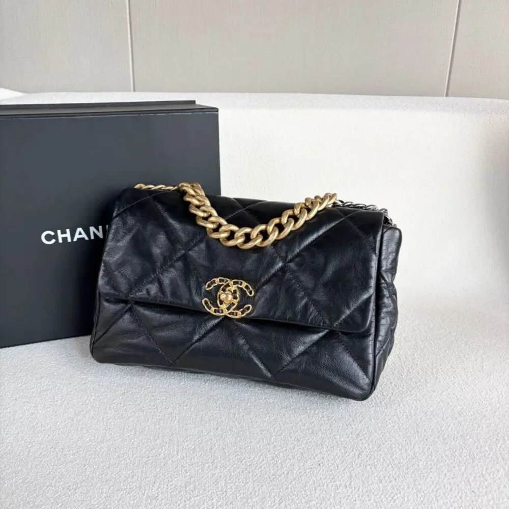 Chanel Women Pre-Loved Bag Very Good Condition